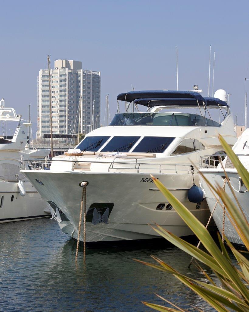 2006 ASTONDOA 82' GLX 